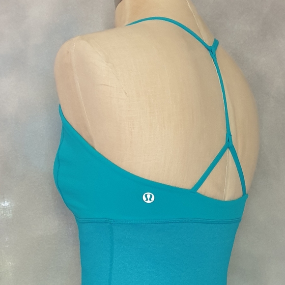 Lululemon Pranayama Surge Aqua Blue Racerback Active Tank-Top Twist Front Sz 6 - Picture 5 of 16